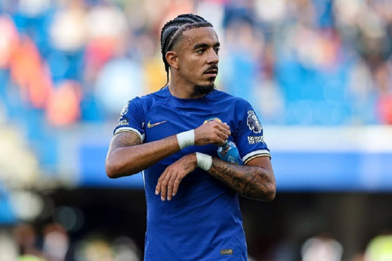 thi-dau-kem-coi-sao-chelsea-bi-cdv-chi-trich