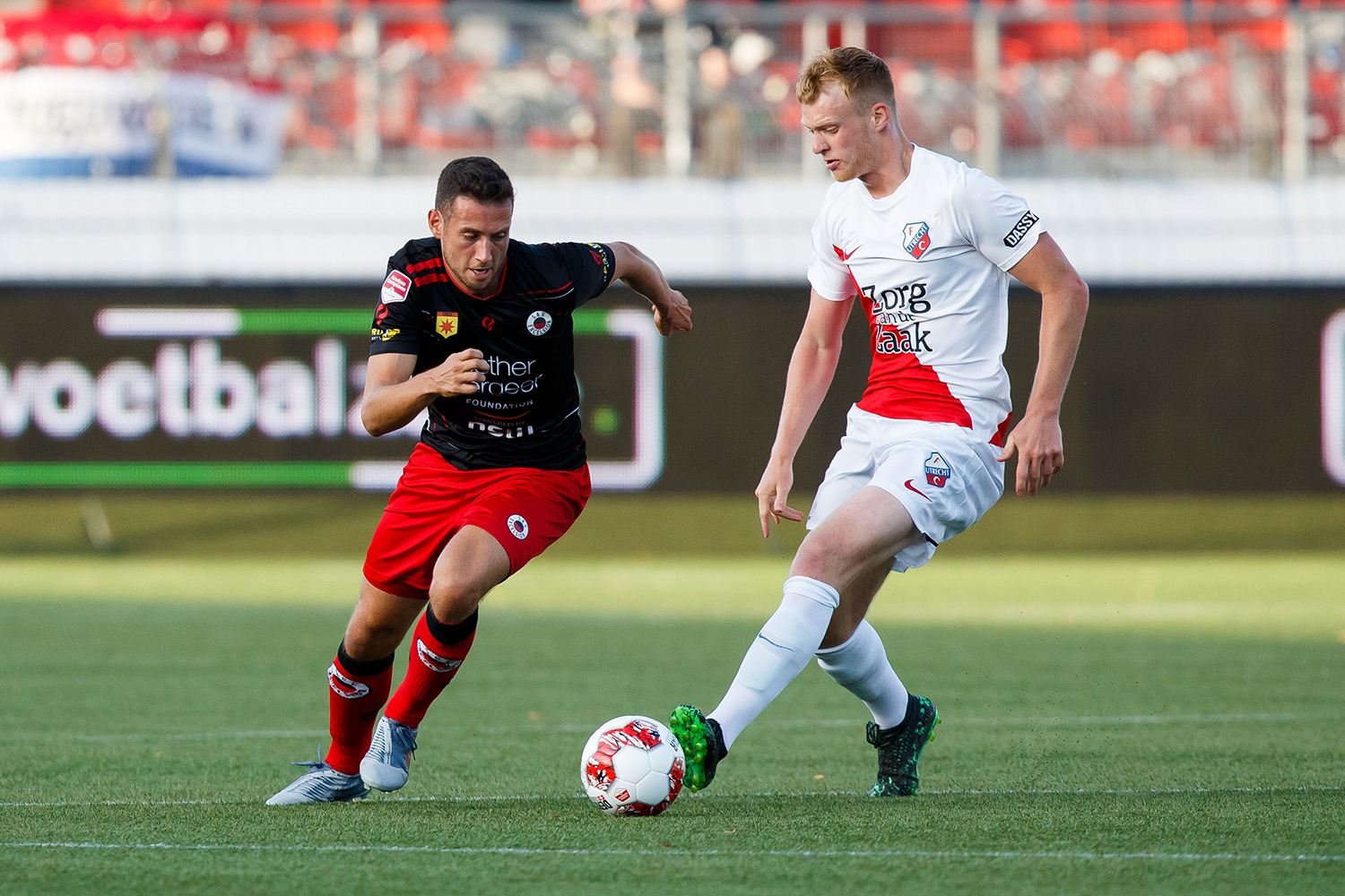 Nhận định soi kèo Excelsior vs Den Bosch lúc 2h00 ngày 11/3/2025 nhan-dinh-soi-keo-excelsior-vs-den-bosch-luc-2h00-ngay-11-3-2025-1