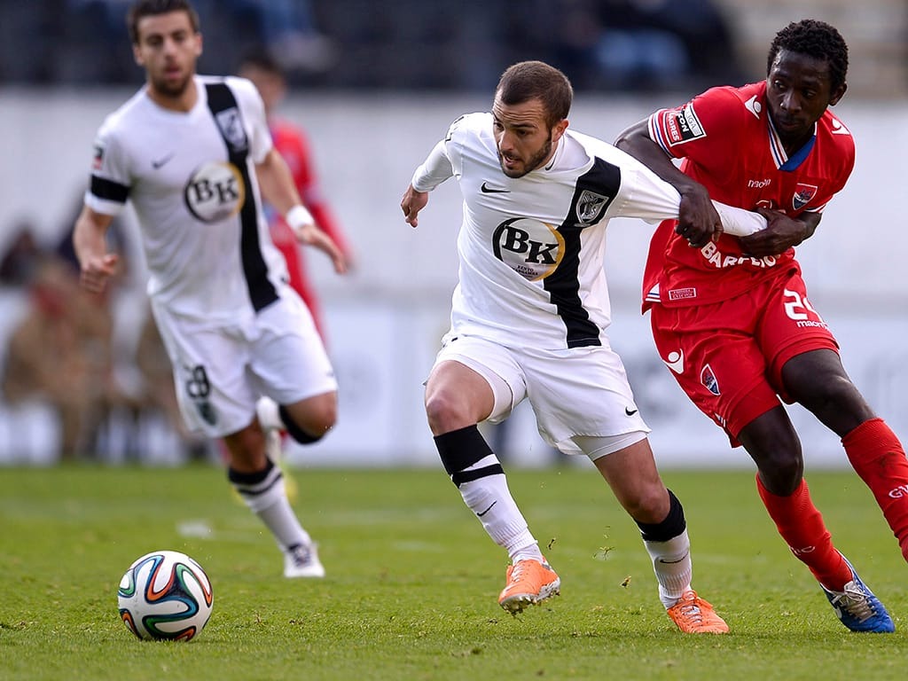 nhan-dinh-soi-keo-gil-vicente-vs-guimaraes-luc-02h15-ngay-12-4-2025-1