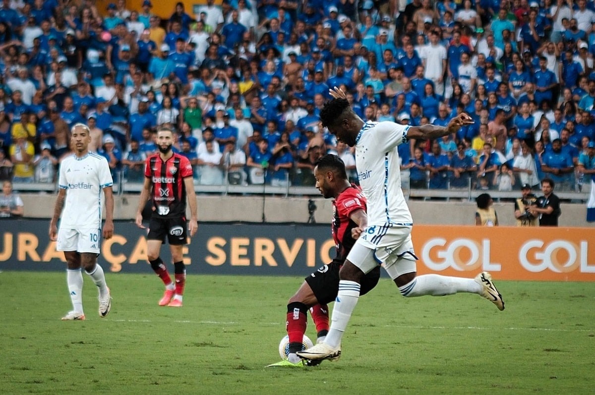 Nhận định soi kèo Vitoria vs Cruzeiro lúc 05h00 ngày 13/6/2025 nhan-dinh-soi-keo-vitoria-vs-cruzeiro-luc-05h00-ngay-13-6-2025-1