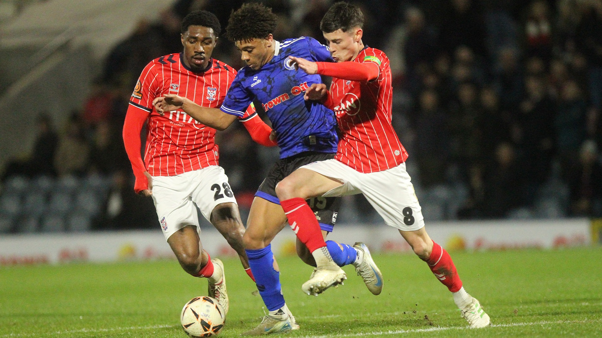 Nhận định soi kèo York vs Rochdale lúc 02h45 ngày 12/11/2025 nhan-dinh-soi-keo-york-vs-rochdale-luc-02h45-ngay-12-11-2025-1
